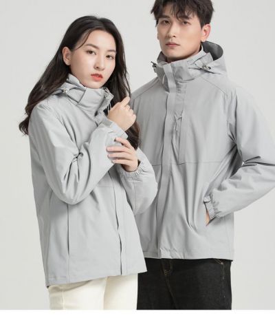 冲锋衣、羽绒衣、广告风衣